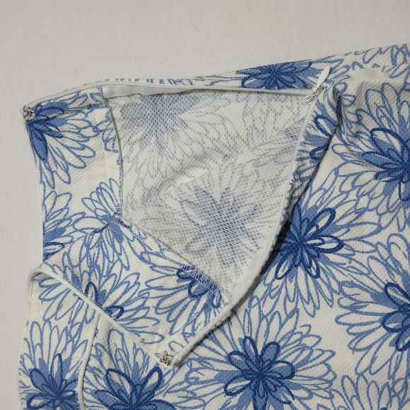 SALE !! Ann Taylor LOFT Floral Skirt 4P Petite Blue White - Picture 2 of 5